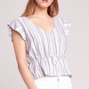 SOLD 💡JACK BY BB DAKOTA NWT - FLUTTER SLEEVED TOP